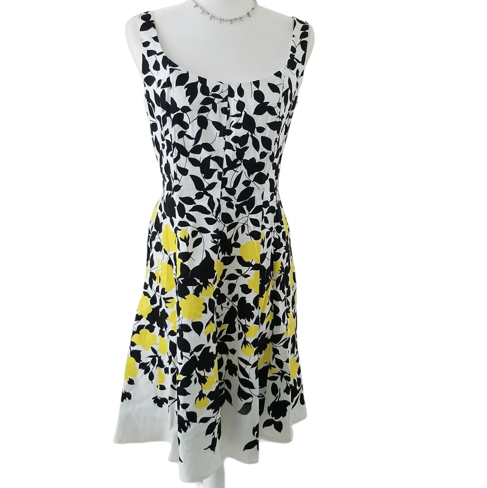 Nine West - Floral Feminine Dress